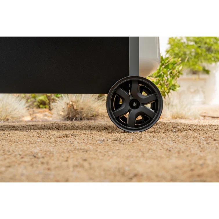 Megamaster 4 - Burner Freestanding Liquid Propane Gas Grill