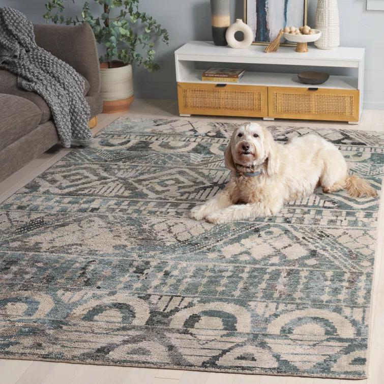 Safavieh Southwestern Hand Knotted Wool/Cotton Southwestern Rug in Gray