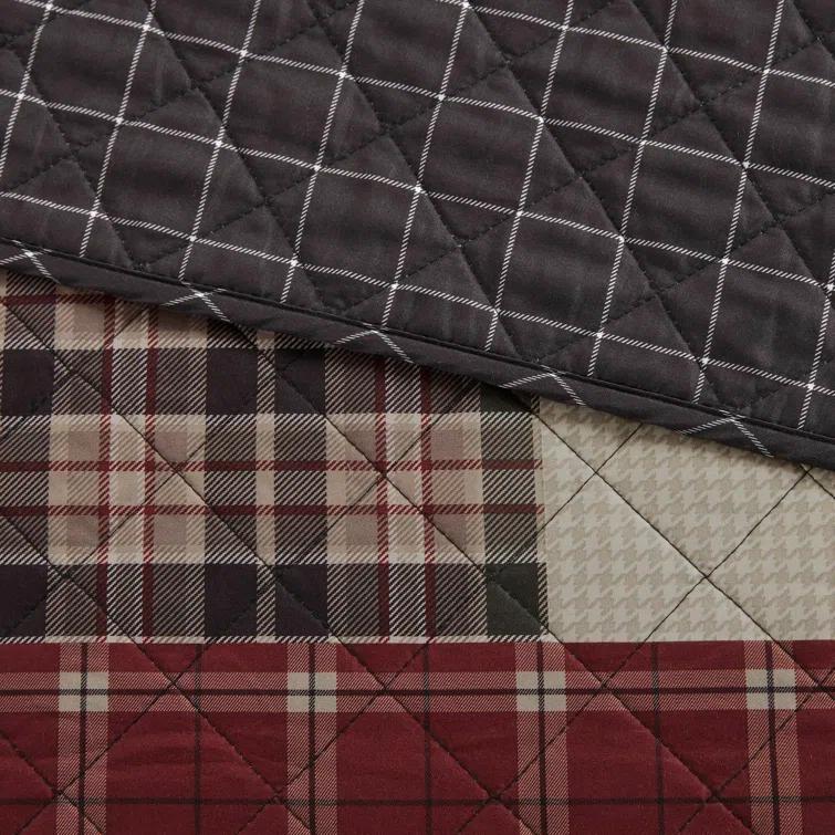 Timber 3 Piece Reversible Printed Quilt Set