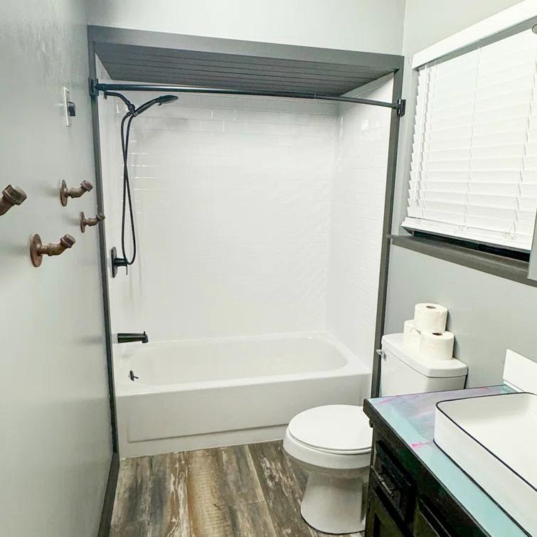 Subway Tile - Mirroflex - Tub and Shower Wall Panel - Gloss White