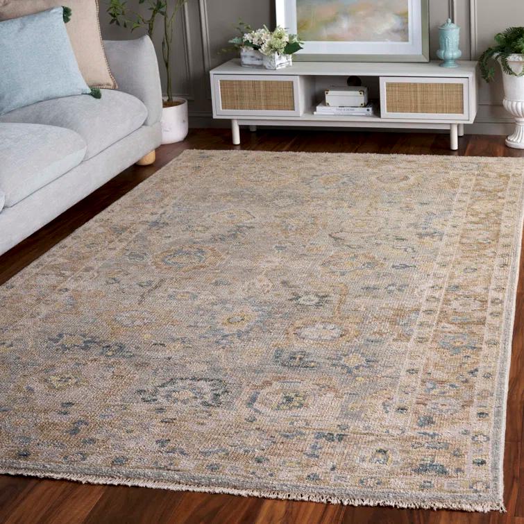 Safavieh Samarkand Hand Knotted Wool/Cotton Oriental Rug in Gold/Gray