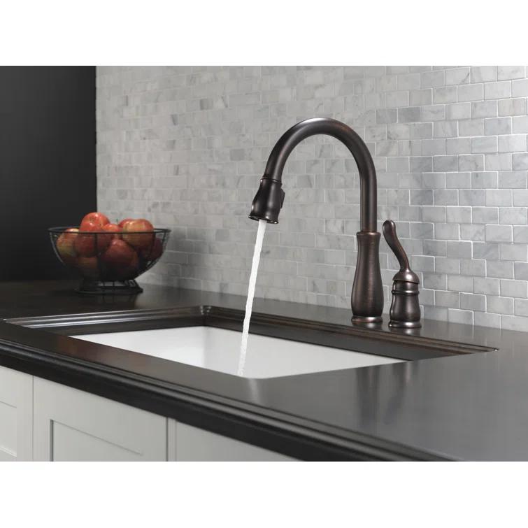 Leland Pull Down Sprayer Kitchen Sink Faucet, Single Handle Kitchen Faucet