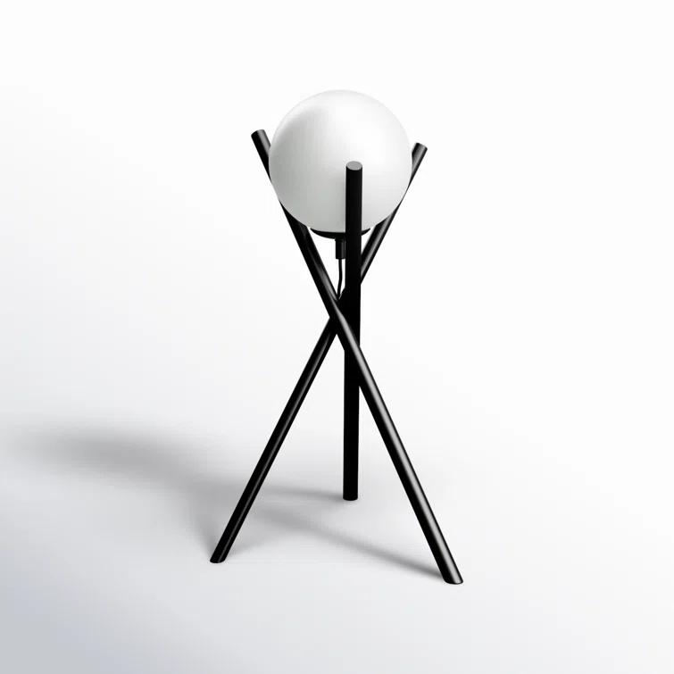 Hays Metal Tripod Lamp