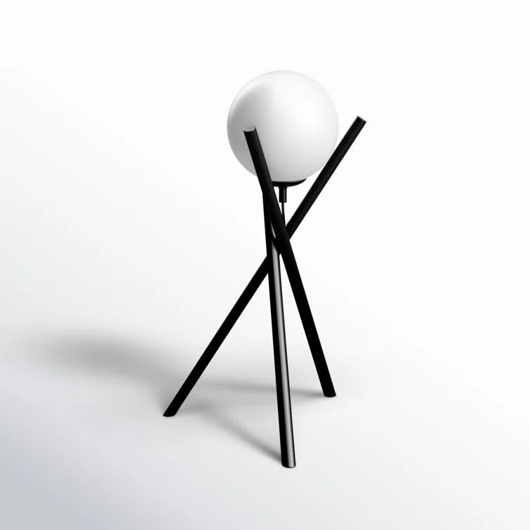 Hays Metal Tripod Lamp