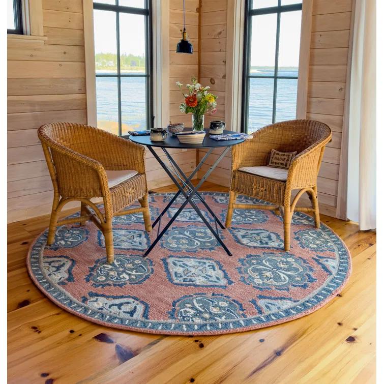 Vintage Glory Hand Hooked Wool Rug in Blue/Faded Red/Cream