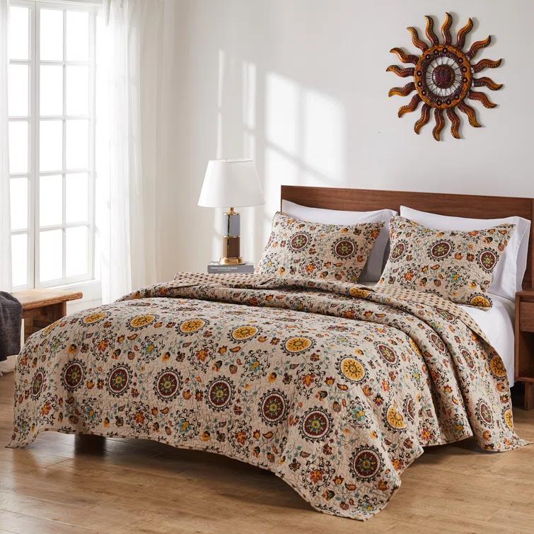 Andorra Medallion Cotton Reversible Quilt Set