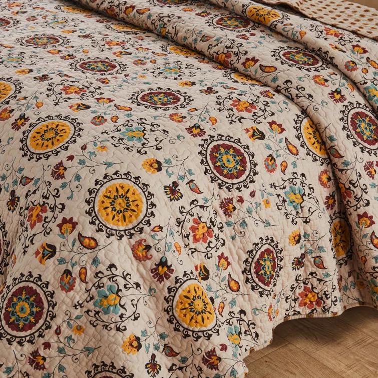 Andorra Medallion Cotton Reversible Quilt Set