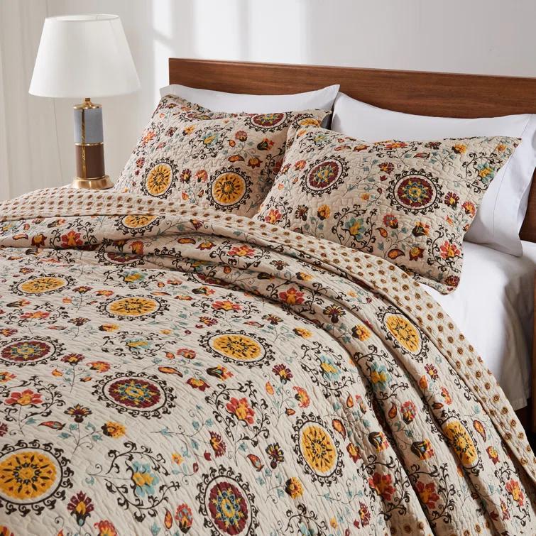 Andorra Medallion Cotton Reversible Quilt Set
