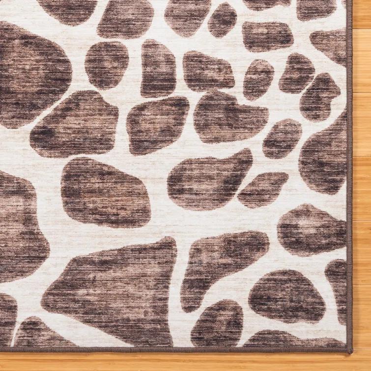 Gertmenian Crystal Print Gavin Giraffe Brown Ivory Modern Animal Print Flat Pile Indoor Area Rug