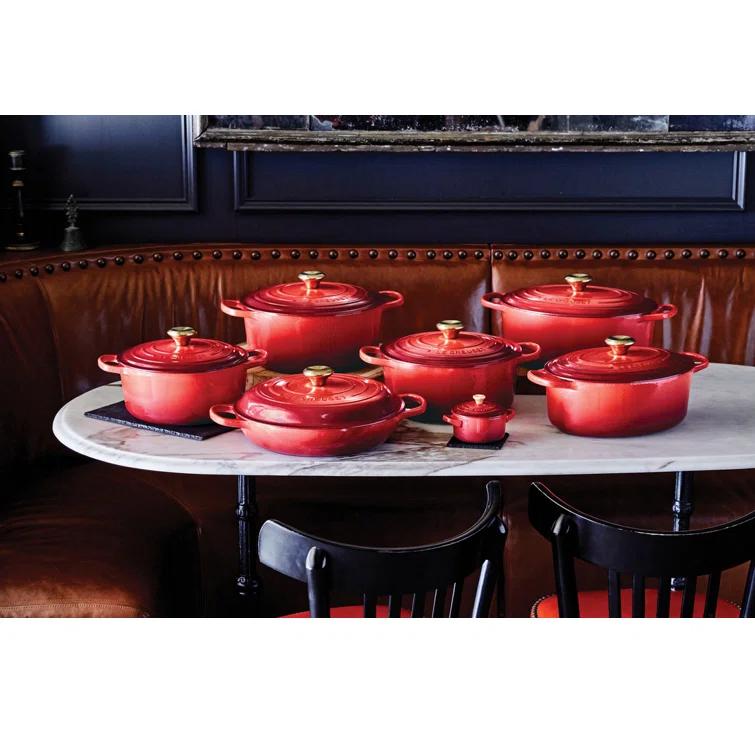 Le Creuset ® Signature 7.25-Qt. Caribbean Blue Enameled Cast Iron Dutch Oven