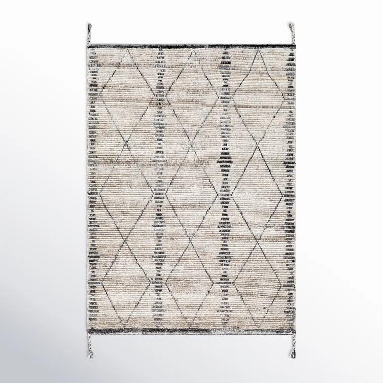 Risa Indoor / Outdoor Rug - 5' x 7'6"