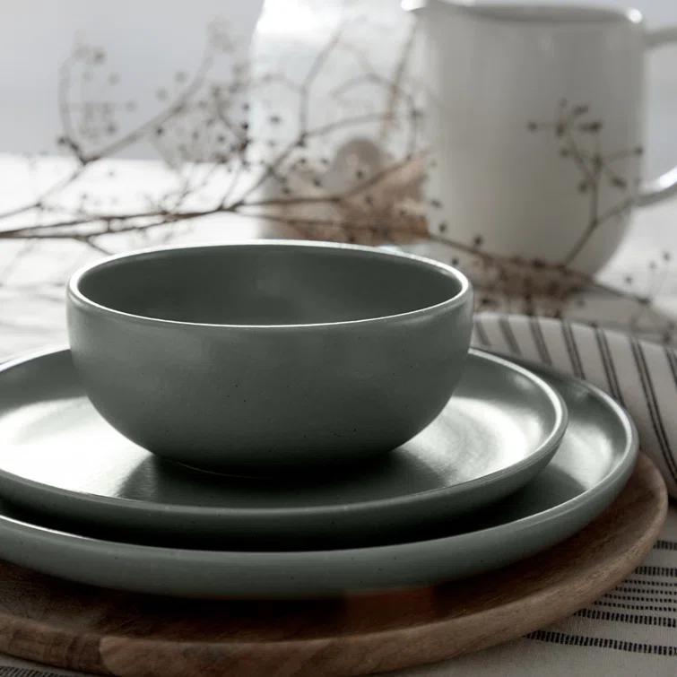 Pacifica Stoneware Dinnerware by Casafina - Artichoke / 5-Piece Set