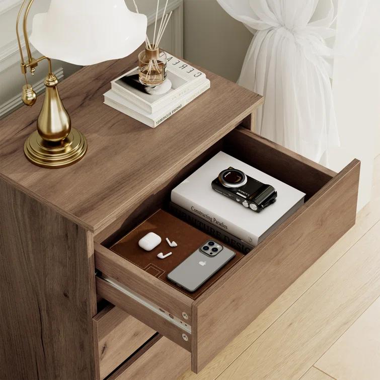 Bozidar 3 - Drawer Nightstand (Set of 2)
