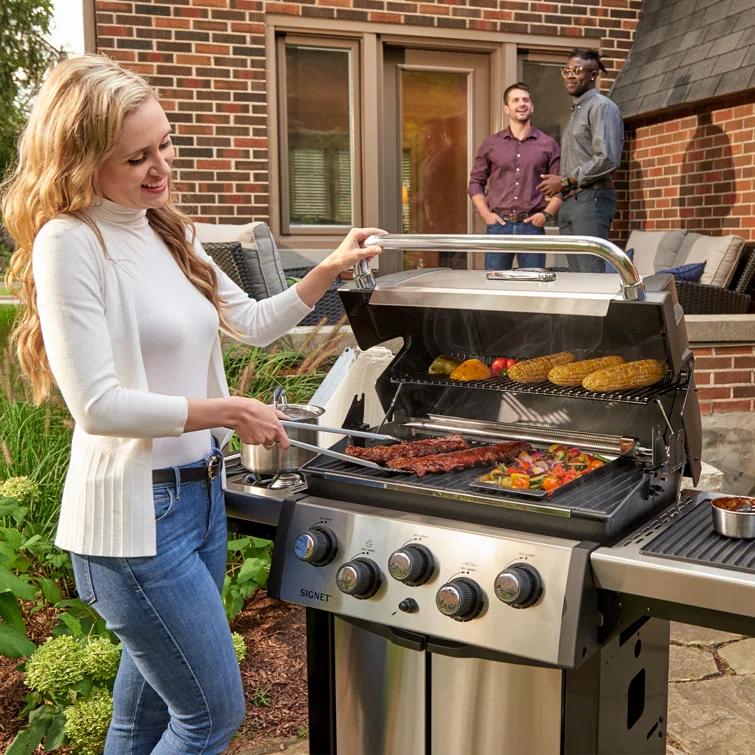 Broil King Signet 390 3-Burner Grill in Stainless Steel with Side Burner and Rear Rotisserie Burner