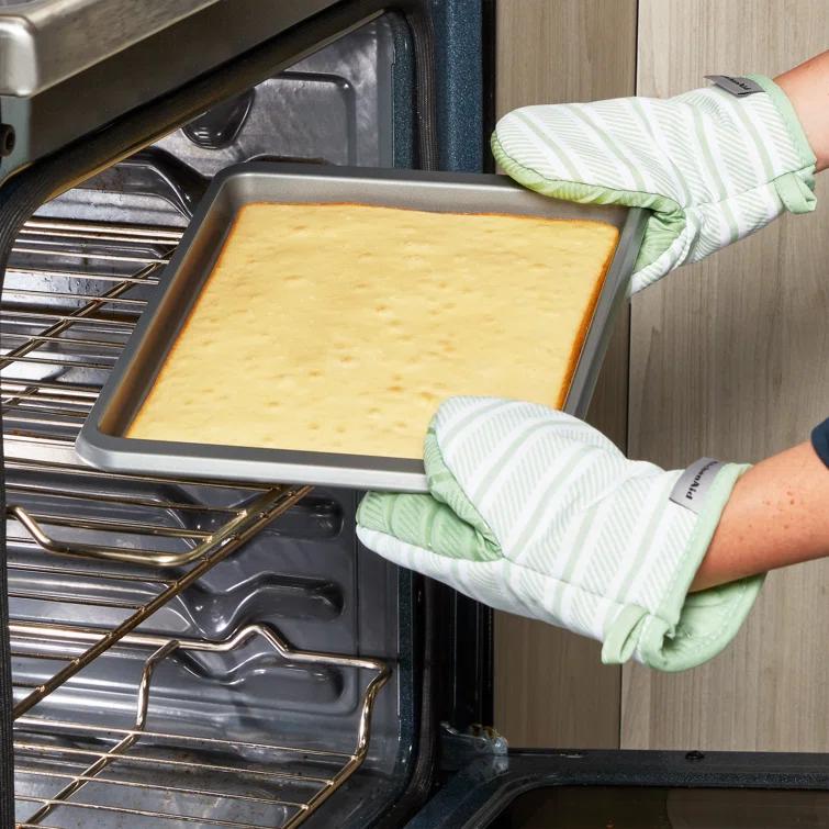 KitchenAid® KitchenAid 9X13in Nonstick Aluminized Steel Baking Sheet