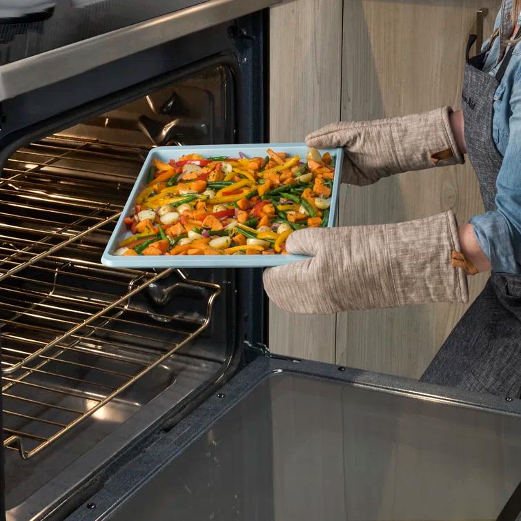 KitchenAid® KitchenAid 13X18in Nonstick Aluminized Steel Baking Sheet