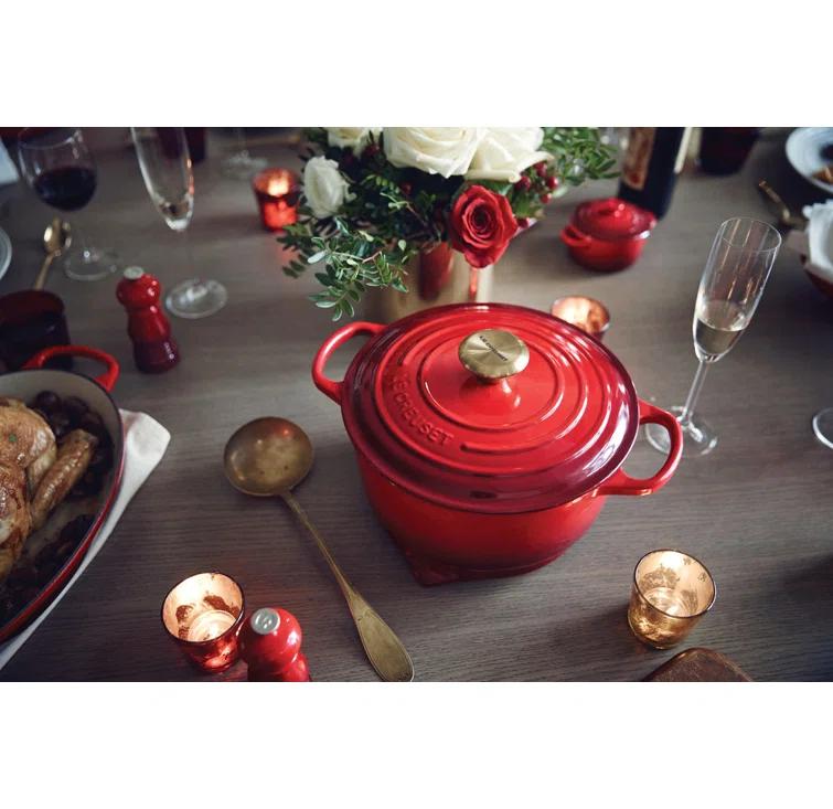 Le Creuset ® Signature 7.25-Qt. Caribbean Blue Enameled Cast Iron Dutch Oven