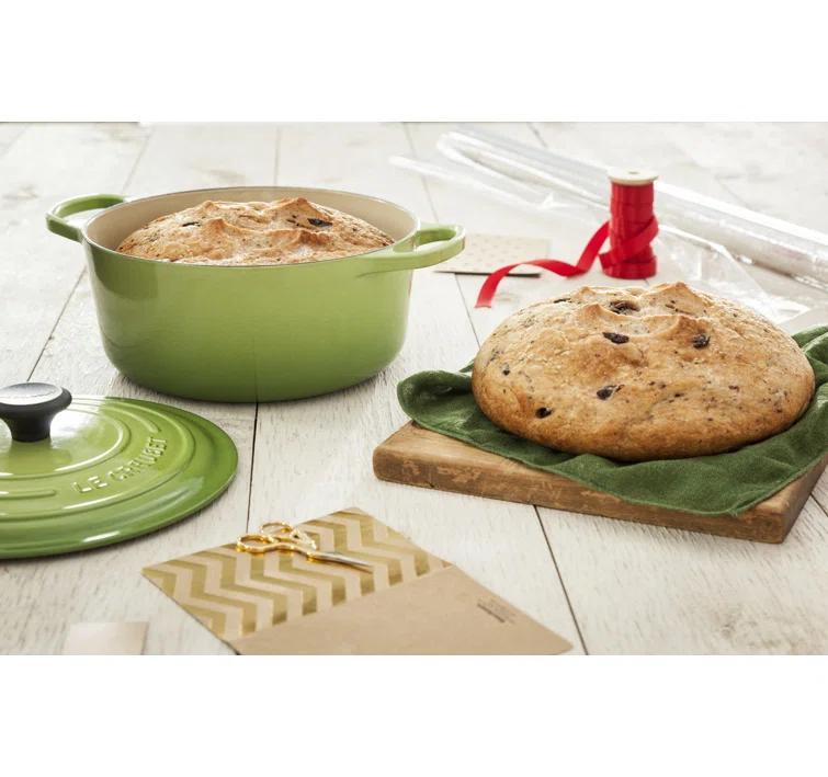 Le Creuset ® Signature 7.25-Qt. Caribbean Blue Enameled Cast Iron Dutch Oven