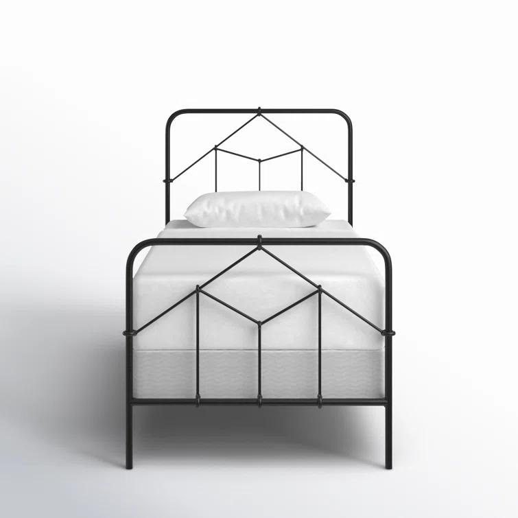 Maddie Bed - Black / Twin