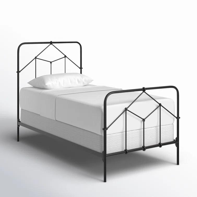 Maddie Bed - Black / Twin