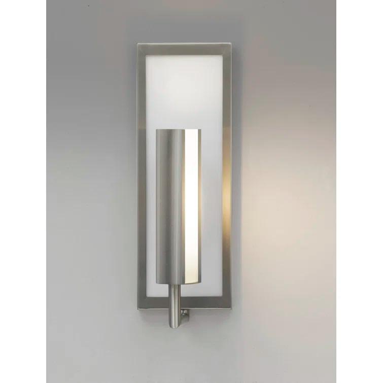 Daisymay Armed Sconce