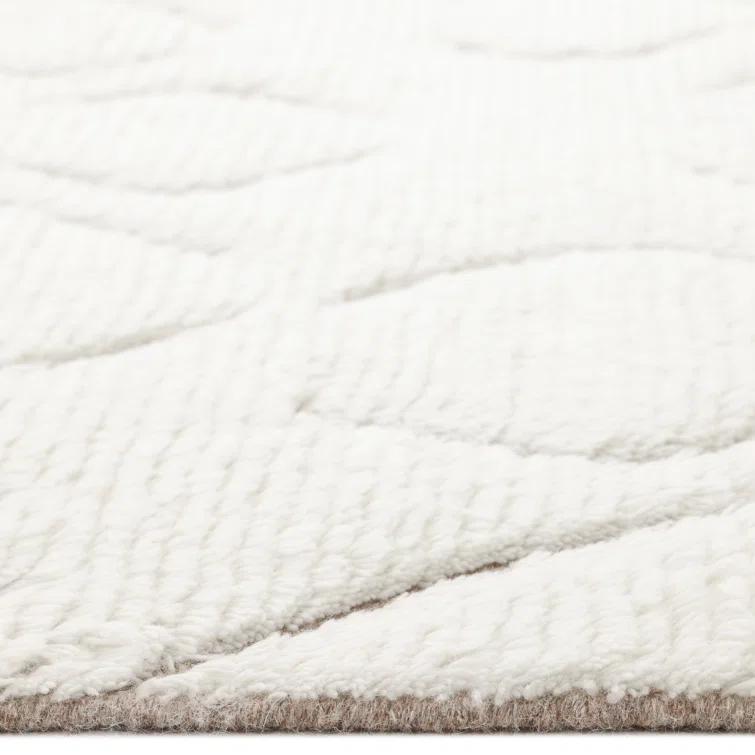 Abstract Area Rug in Ivory/Black