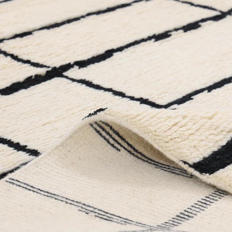 Hoxton Ivory/Black Rug