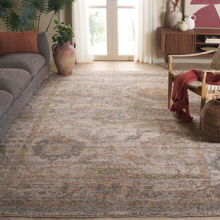 Safavieh Izmir Hand Knotted Wool Oriental Rug