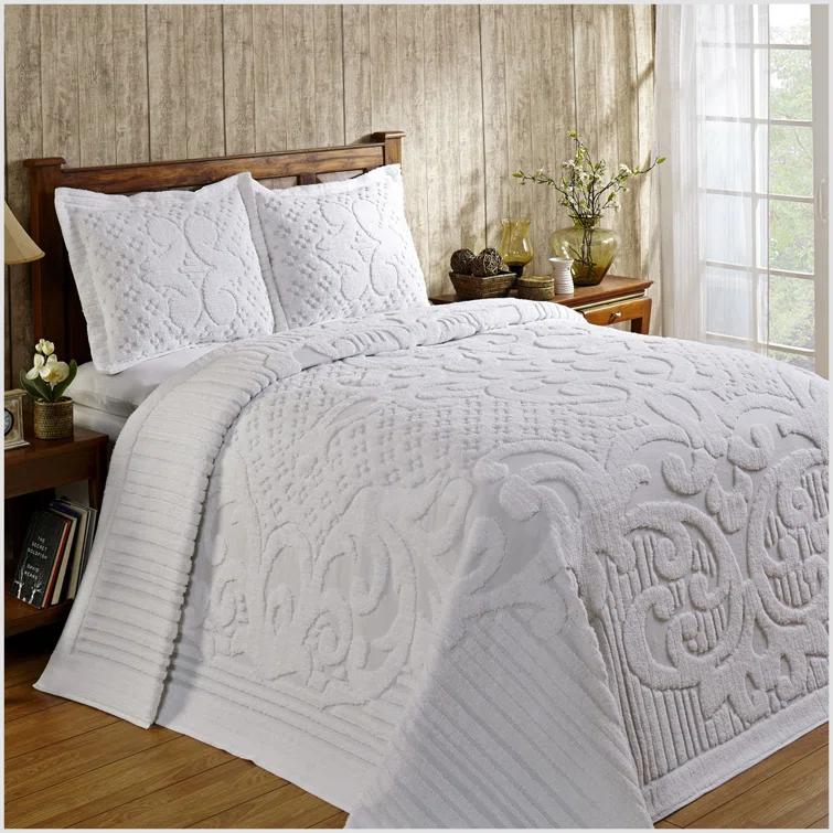 Better Trends Ashton Collection Chenille Bedspread Set, 100% Cotton Machine Washable Bedding Set, Soft & Breathable Medallion Design Coverlet with Sham, Luxurious All Season Comfort