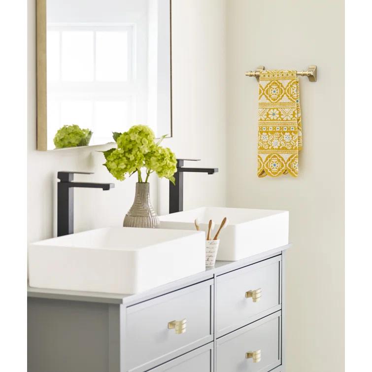 Davenport Towel Bar