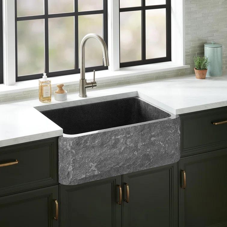 Finbrook 33" L Farmhouse / Apron Kitchen Sink