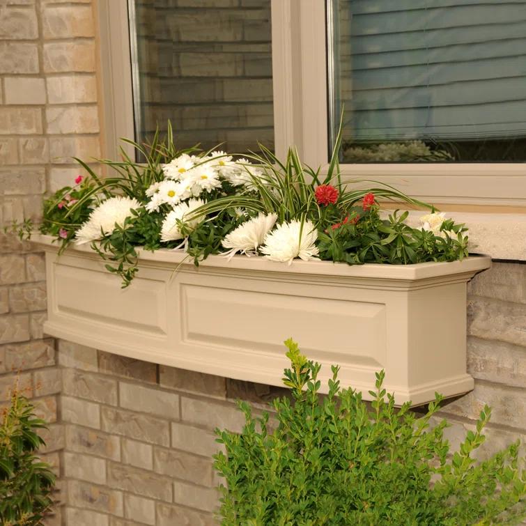 Nantucket Resin Window Box with Water Reservoir