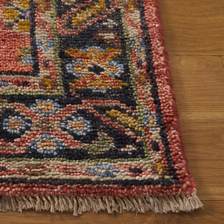 Safavieh Hand Knotted 70% Wool And 30% Cotton Oriental Rug