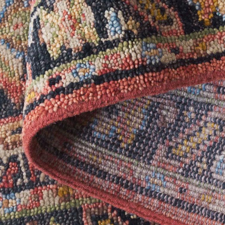 Safavieh Hand Knotted 70% Wool And 30% Cotton Oriental Rug