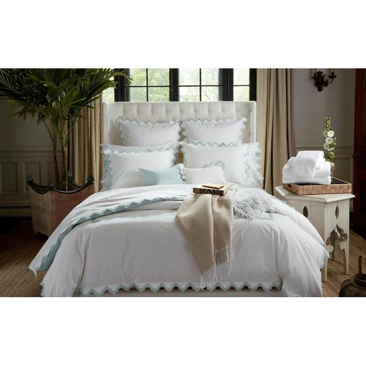 Luxurious Egyptian Cotton Terry Bath Towel with Monogram