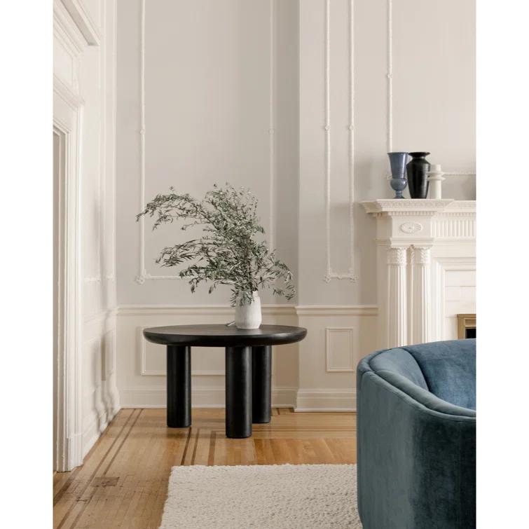 Peagan Indoor / Outdoor Round Dining Table