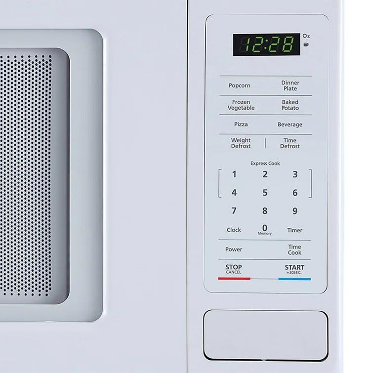 Magic Chef 0.9 Cubic Feet 900 Watt Countertop Microwave