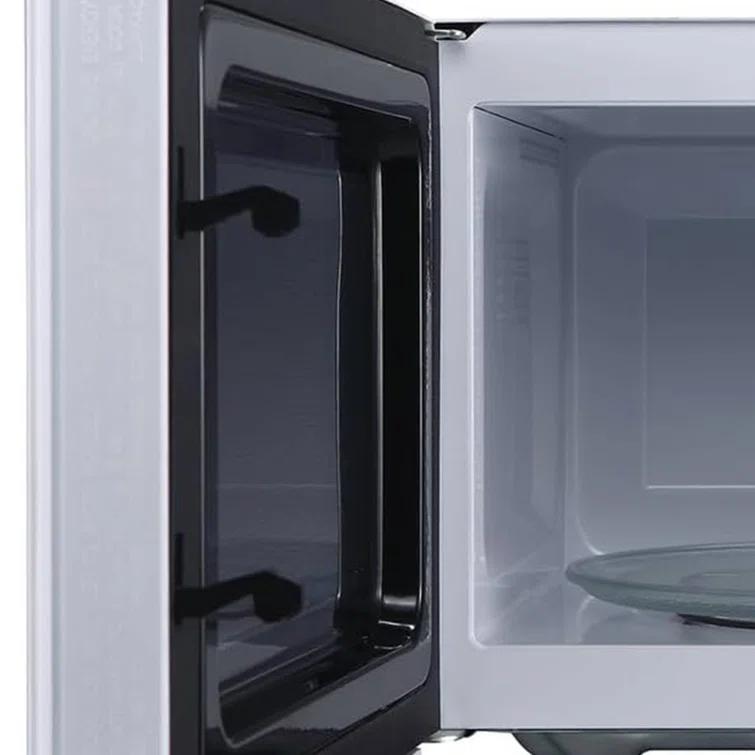 Magic Chef 0.9 Cubic Feet 900 Watt Countertop Microwave