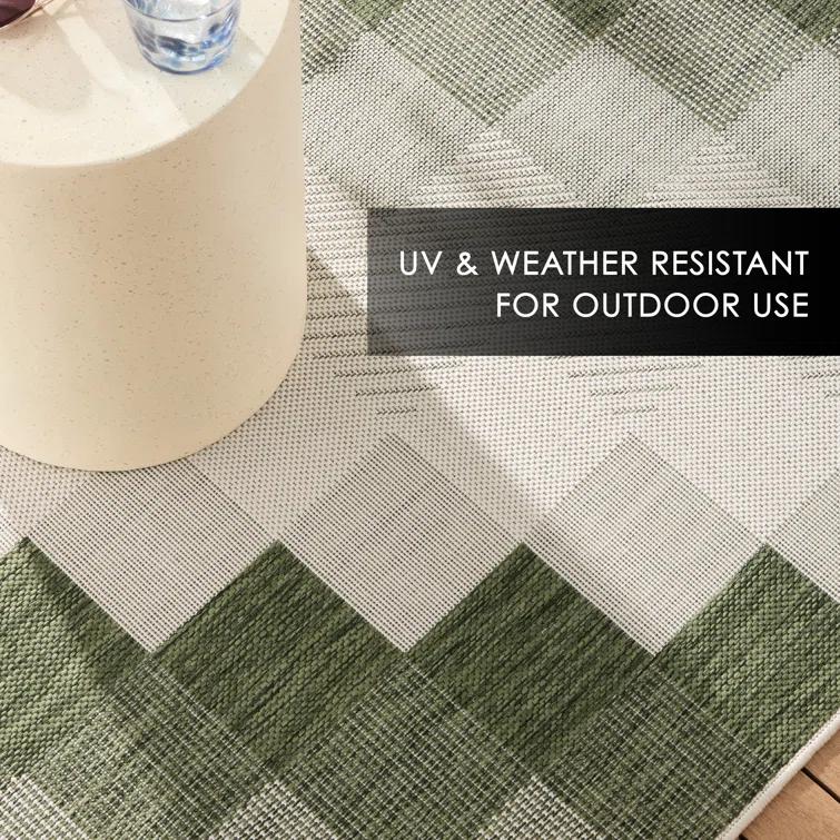 NICOLE MILLER NEW YORK Patio Country Ombre Chevron Outdoor Area Rug, Green/Cream