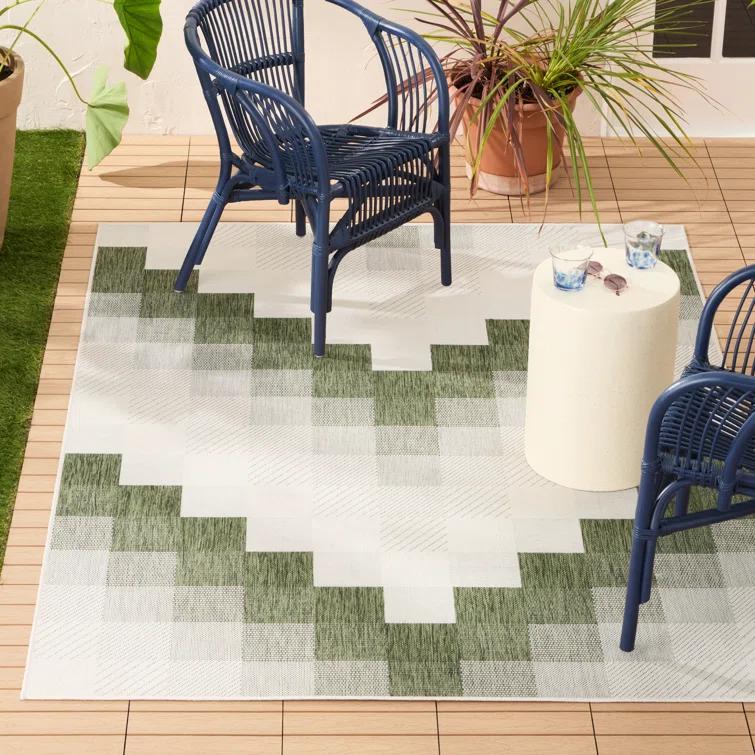 NICOLE MILLER NEW YORK Patio Country Ombre Chevron Outdoor Area Rug, Green/Cream