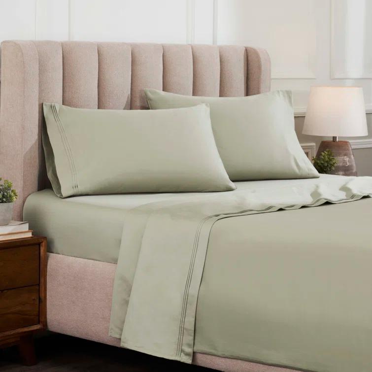 Superior Egyptian Cotton Deep Pocket Solid Luxury 1500 Thread Count Sheet Set