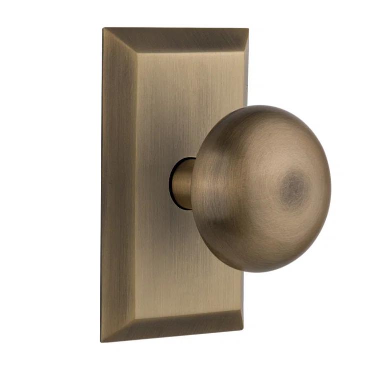 Studio Plate with New York Door Knob