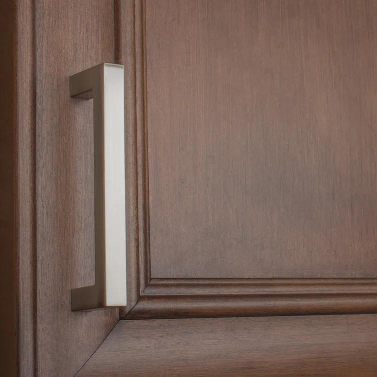 Kingston Collection Solid Square Bar Pull