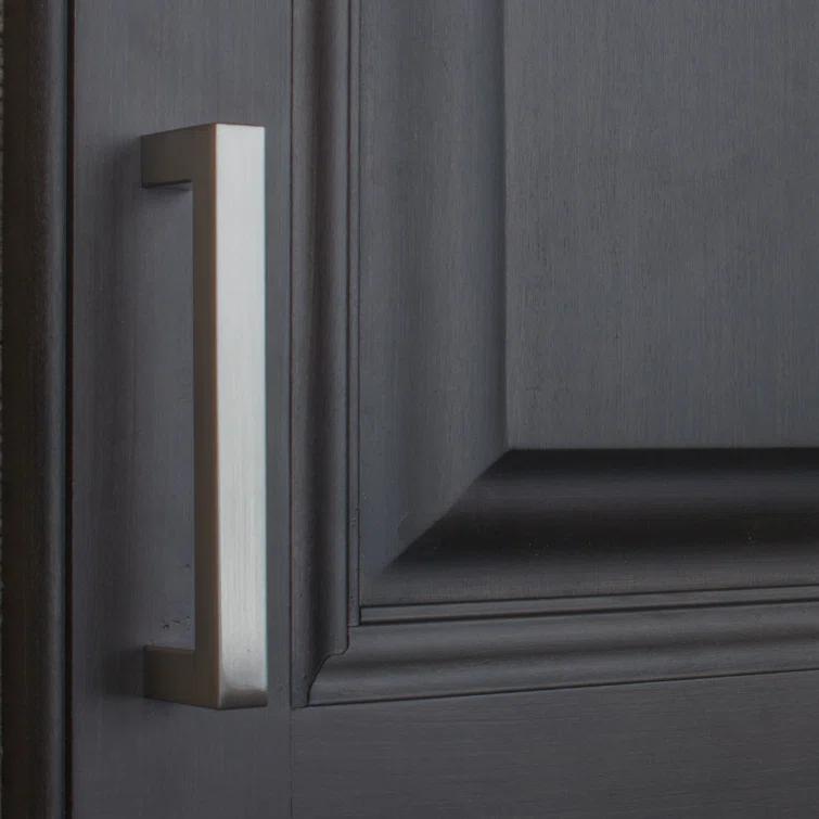 Kingston Collection Solid Square Bar Pull