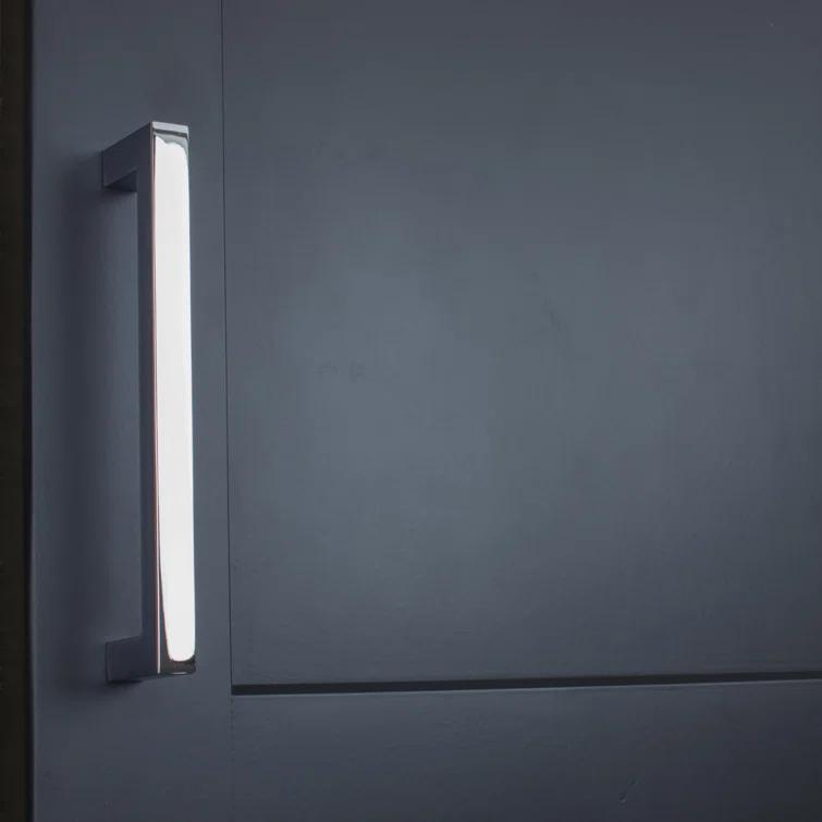Kingston Collection Solid Square Bar Pull