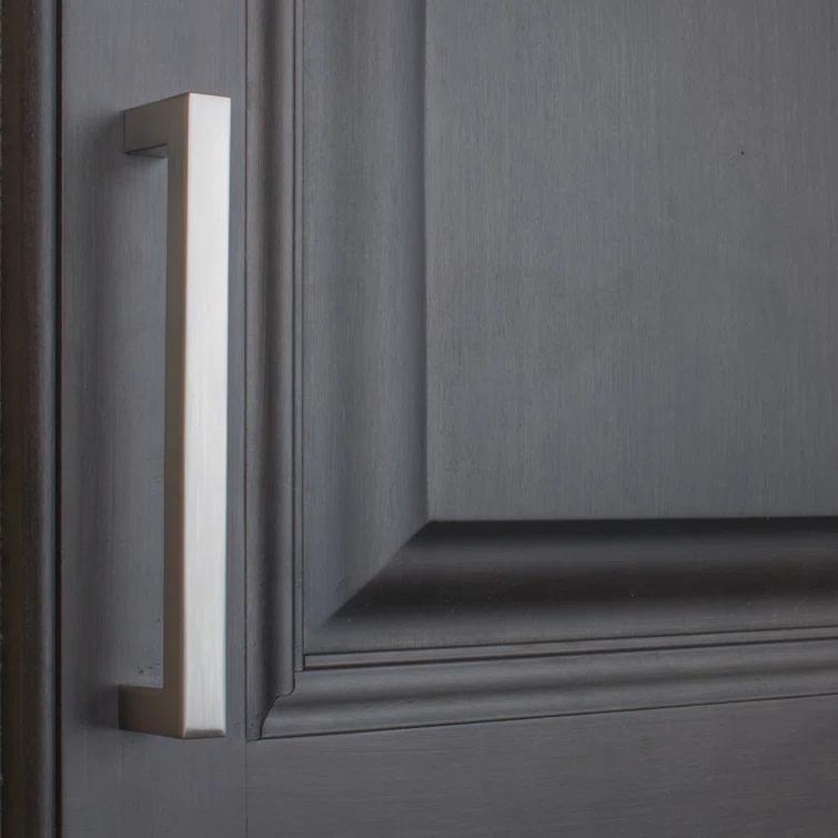 Kingston Collection Solid Square Bar Pull