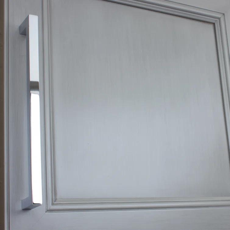 Kingston Collection Solid Square Bar Pull
