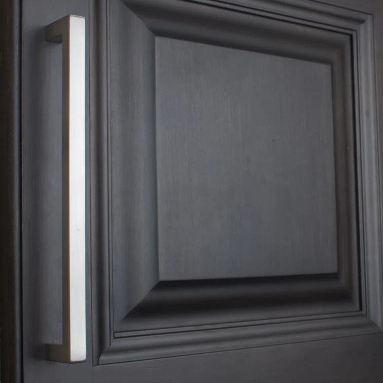 Kingston Collection Solid Square Bar Pull