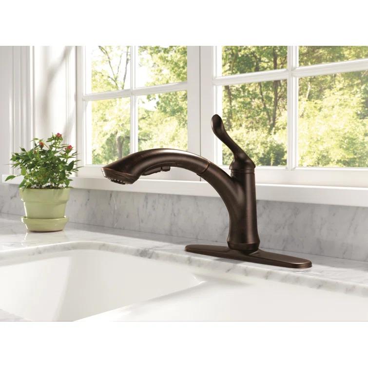 Linden Pull Out Sprayer Kitchen Sink Faucet, Single Handle Kitchen Faucet