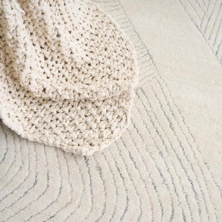 DKNY Pure Patterns Ivory Grey Modern Indoor Rug